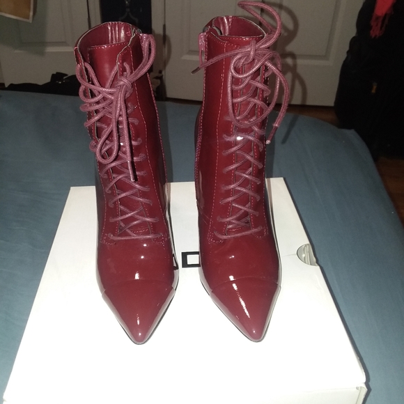 Laced up booties - Picture 7 of 7